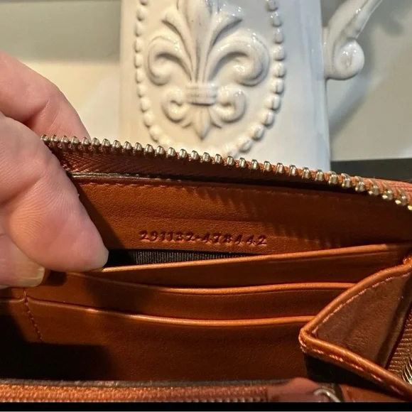 Gucci GG Canvas Zip Around Wallet Brown & Orange Leather Authentic - Picture 7 of 12